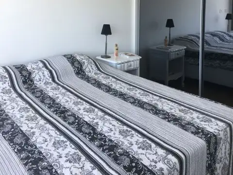 Departamento - ALQUILER_TEMPORAL - Uruguay, Punta del Este - AV. FRANCISCO SALAZAR 4