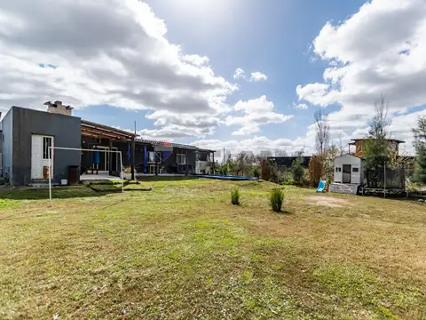VENTA CASA 5 AMBIENTES LOTE 833MTS EN MASCHWITZ