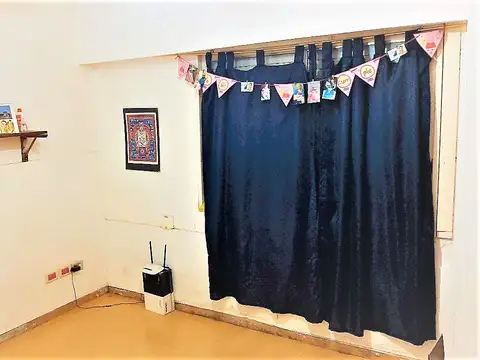 Casa de 3 amb. con Patio, Parrilla y Quincho.