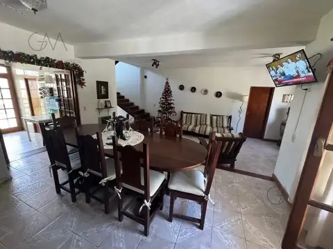 Casa en Alquiler Temporario en Punta Mogotes - Apta Jovenes hasta 12 Personas