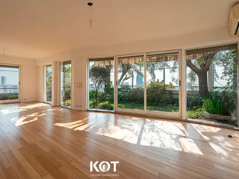 5 Ambientes con dependencia tres cocheras y baulera en Núñez en venta!