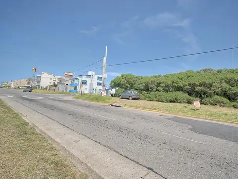 Terreno en Venta 17  mts Fondo