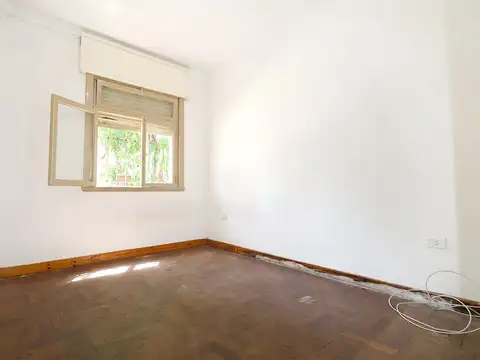 Depto Tipo Casa en Venta 60 años