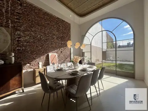 Casa en Venta con 1 cochera