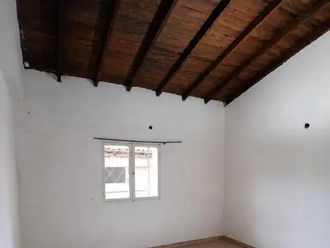 Casa 3 ambientes en Ituzaingo con excelente ubicacion