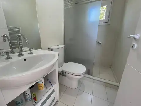 Casa en Villa Tenis Club Mari Menuco