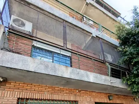 Crisologo Larralde 2100, Piso PB