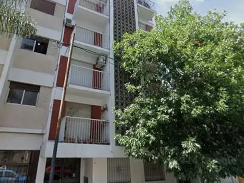 Departamento de 2 Dormitorios al frente en Planta Baja