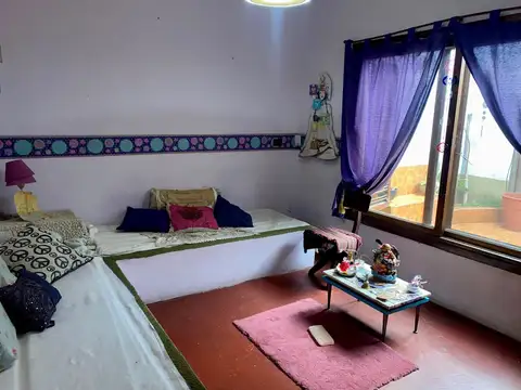 Ameghino Nº 235 e/ Pilar