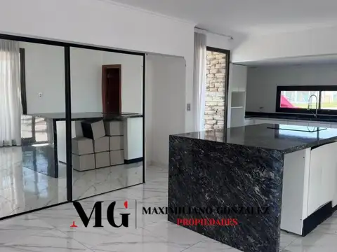 Casa venta 4 ambientes - La Alameda, Canning