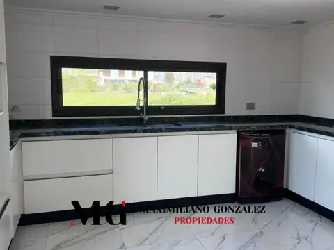 Casa venta 4 ambientes - La Alameda, Canning