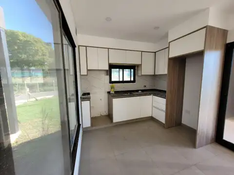 Casa en Alquiler en Manzanares, USD 1.300