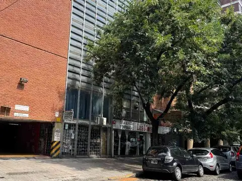 VENTA COCHERA EN BELGRANO CUBIERTA GRANDE 