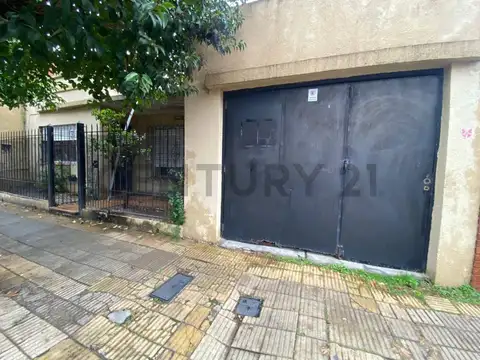 CASA A RECICLAR EN PLENO MARTINEZ
