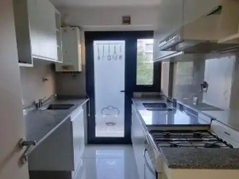 Departamento en Alquiler en Manantiales, $ 1.100.000