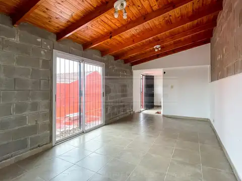 Depto Tipo Casa 5 ambientes con 3 baños
