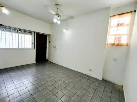 Depto Tipo Casa en Venta 50 años