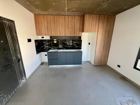 DEPARTAMENTO 2 AMB -  1° PISO AL FRENTE - CON BALCON - ENTREGA FEBRERO 2026