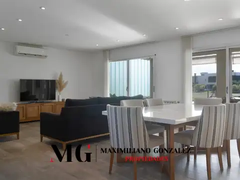 Casa en Alquiler de 4 dormitorios