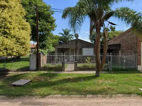 Casa quinta 2 dorm. en venta en Arroyo Aguiar