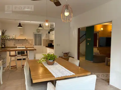 Casa 5 ambientes con 3 baños