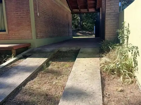 Casa 3 ambientes con 2 baños