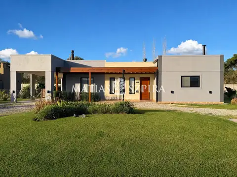 Casa en venta de 4 ambientes en Barrio Prados del oeste