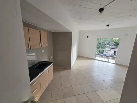 DEPARTAMENTO EN LOMA HERMOSA ZONA COMERCIAL