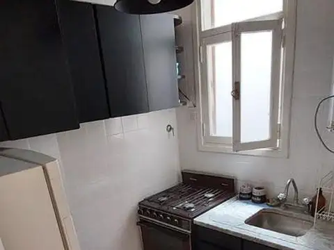 2 AMBIENTES CON BALCÓN MICROCENTRO