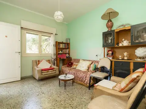 Depto Tipo Casa en Venta 50 años