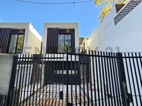 Venta Duplex 3 ambientes Punta Chica