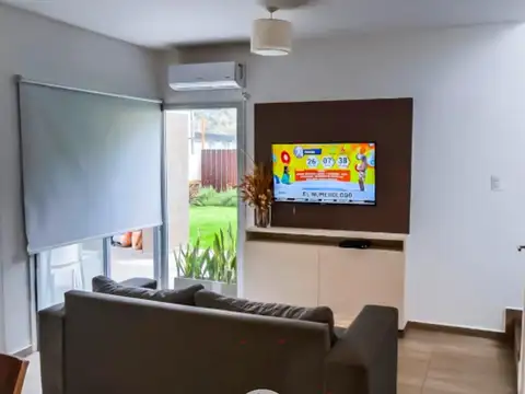 CASA 3 DORMI EN VENTA B° VILLA BELGRANO HOUSING CASA PLAZA
