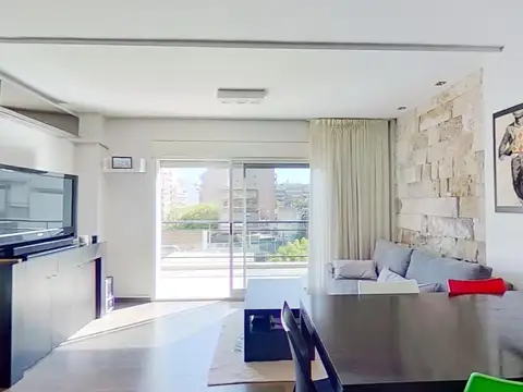 Oficina en Venta con 3 cocheras