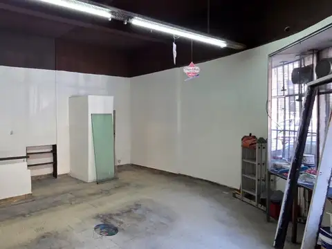 Local en alquiler en Larrea al 700 Balvanera CABA