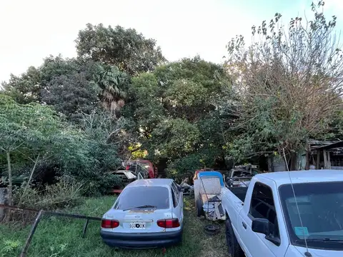 LOTE SOBRE AV. 7 EN BERAZATEGUI U$S 70.000