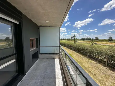 Venta Departamento 2 Dormitorios con cochera en Los Pasos, Fisherton