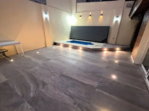 Depto Tipo Casa en Venta de 3 dormitorios