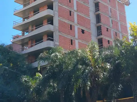 Departamento en venta c/ cochera en Centro