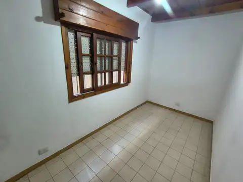 Depto Tipo Casa en Alquiler en Lomas de Zamora, $ 440.000