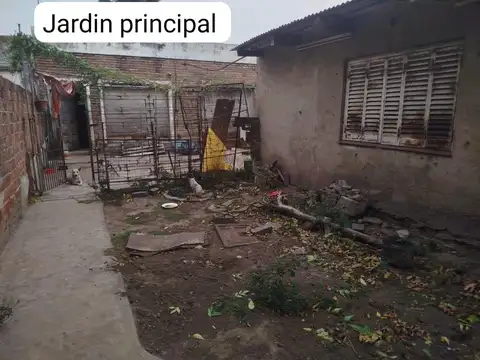 Lamadrid 700