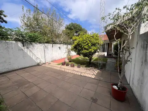 Depto Tipo Casa en Venta en Lomas de Zamora, USD 130.000