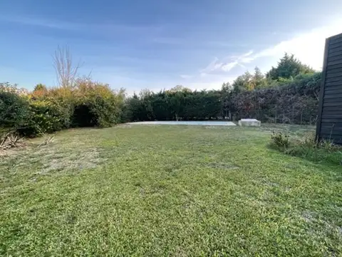 Saint Matthews, Pilar