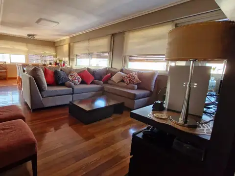 Departamento en Venta de 4 dormitorios