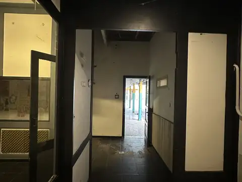 Casa 6 ambientes con 1 baño
