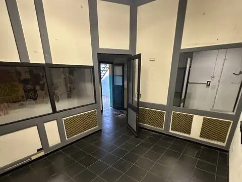 Casa en Venta con 5 cocheras