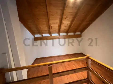 Unico PH 3 Ambientes con Fondo, Parrilla y Playroom en Villa del Parque – Refaccionado