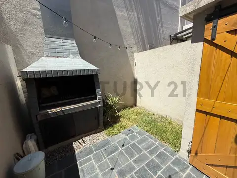 Marcos Sastre 3000, Piso 0