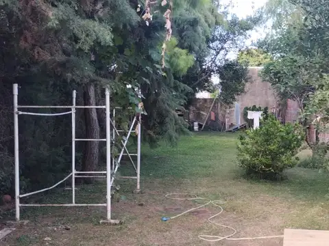 Casa en Venta con 6 cocheras