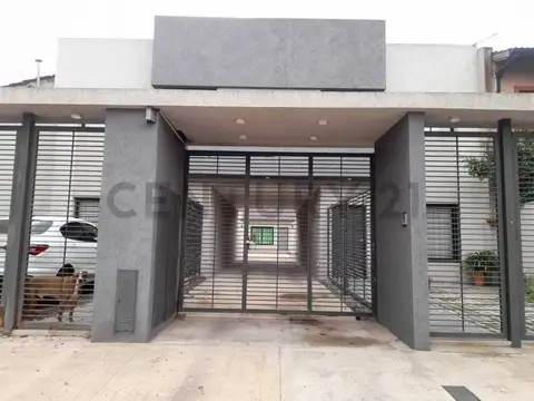 ALQUILER DUPLEX 3 AMBIENTES CON COCHERA ITUZAINGO