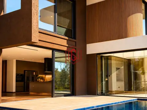 Casa 6 ambientes con 6 baños